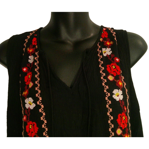 Old Navy Black Sleeveless XXL Embroidered Floral Shift Dress Tassels Boho Aztec - Picture 3 of 6